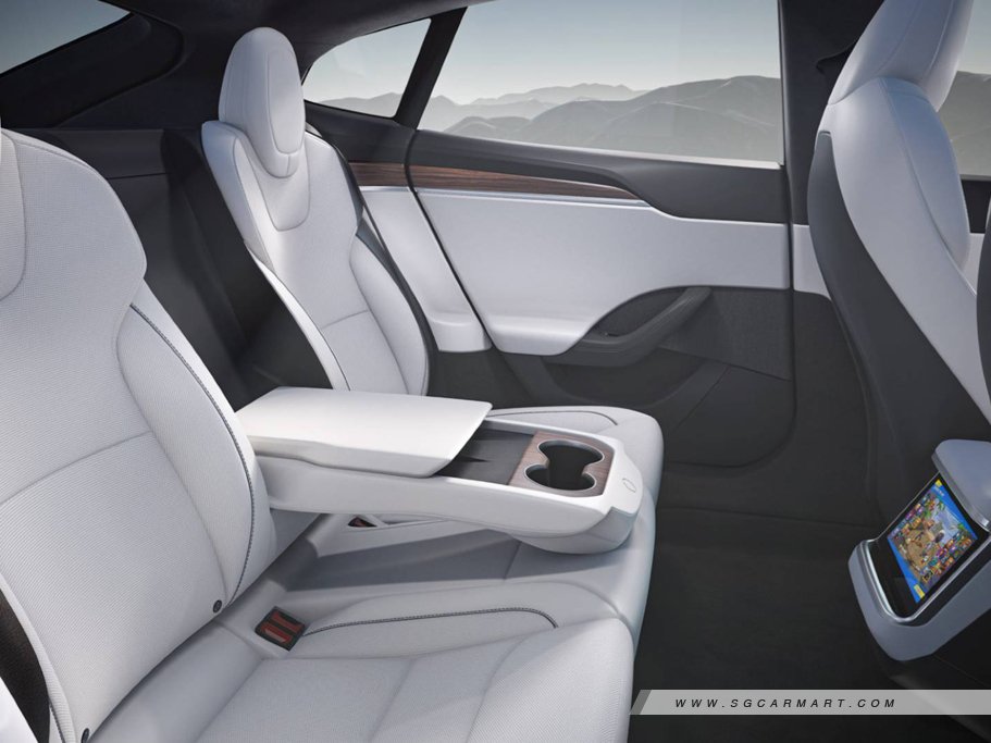 https://i.i-sgcm.com/new_cars/cars/12848/12848_g13