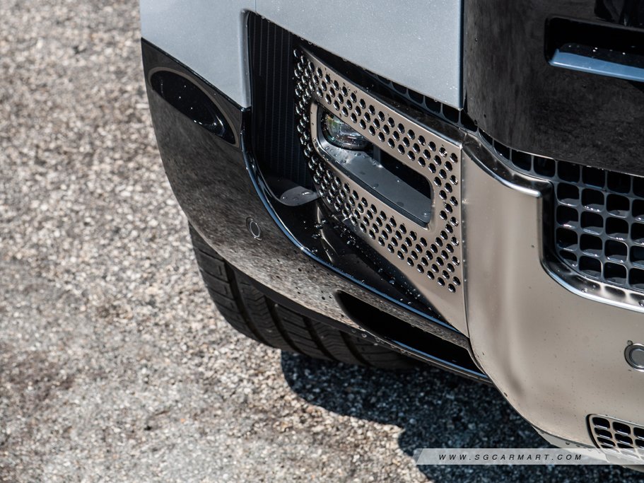 https://i.i-sgcm.com/new_cars/cars/12851/12851_g15
