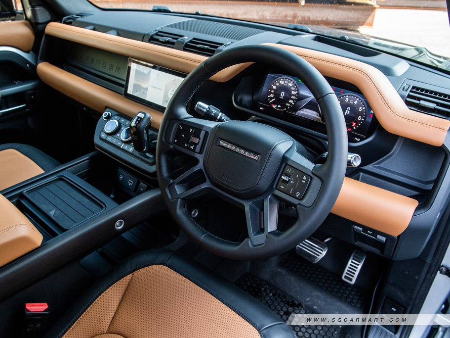 https://i.i-sgcm.com/new_cars/cars/12851/12851_g22