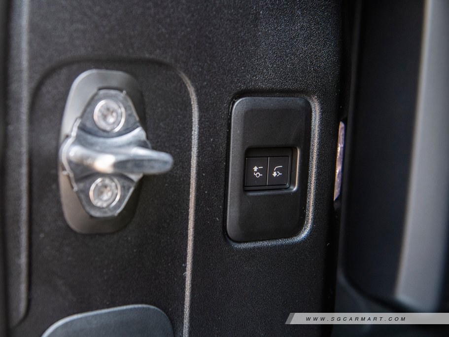 https://i.i-sgcm.com/new_cars/cars/12851/12851_g45