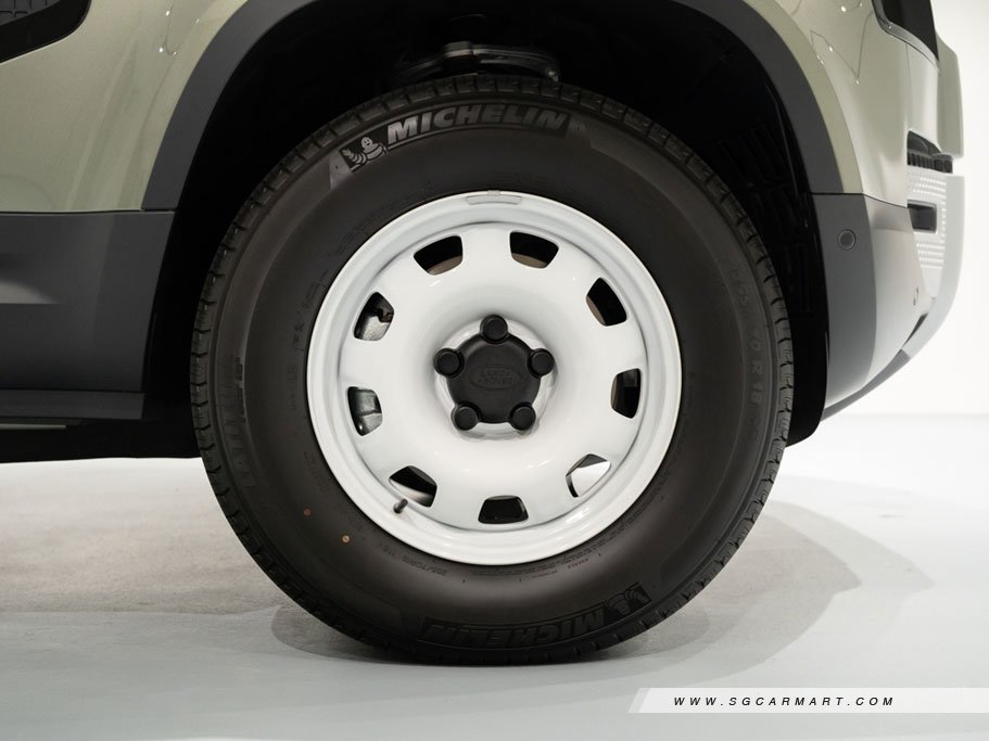 https://i.i-sgcm.com/new_cars/cars/12851/12851_g55