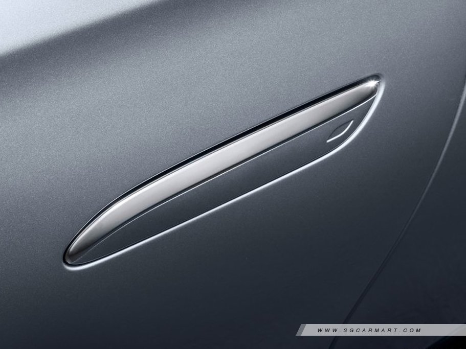 https://i.i-sgcm.com/new_cars/cars/12853/12853_g17