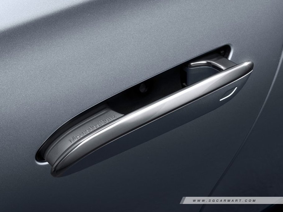 https://i.i-sgcm.com/new_cars/cars/12853/12853_g18