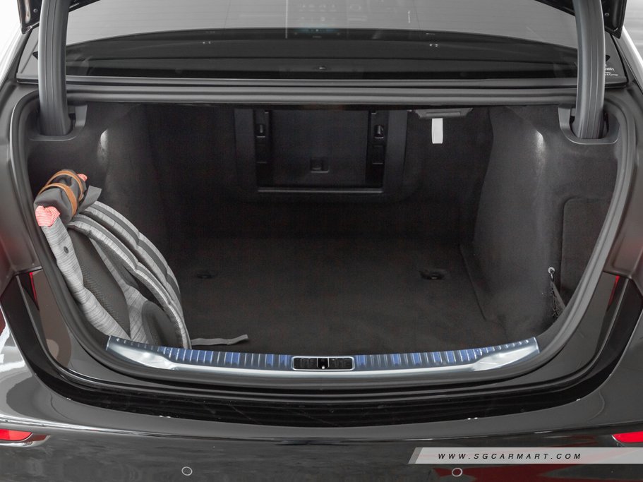 https://i.i-sgcm.com/new_cars/cars/12853/12853_g90