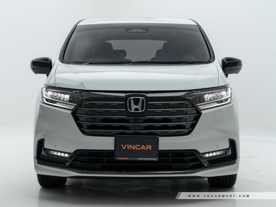 https://i.i-sgcm.com/new_cars/cars/12861/12861_g69