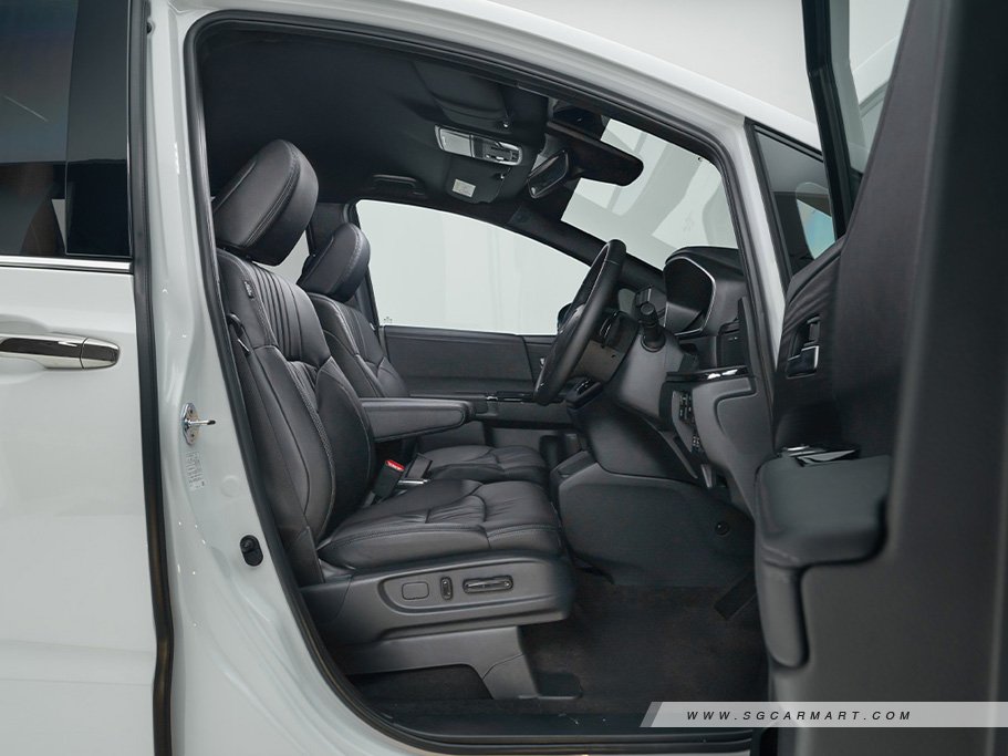 https://i.i-sgcm.com/new_cars/cars/12861/12861_g86