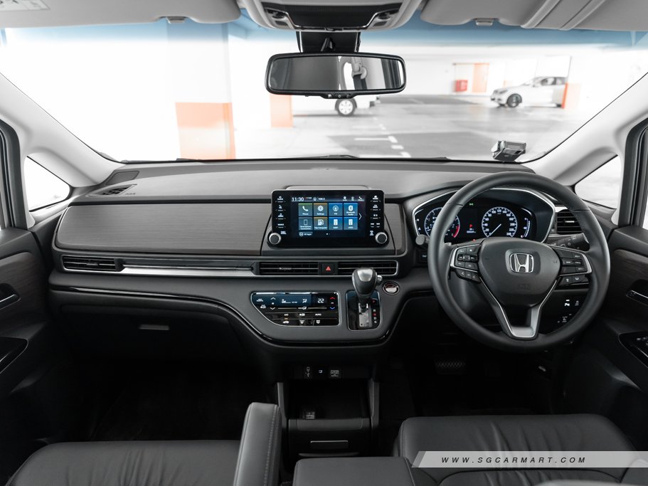 https://i.i-sgcm.com/new_cars/cars/12864/12864_g26