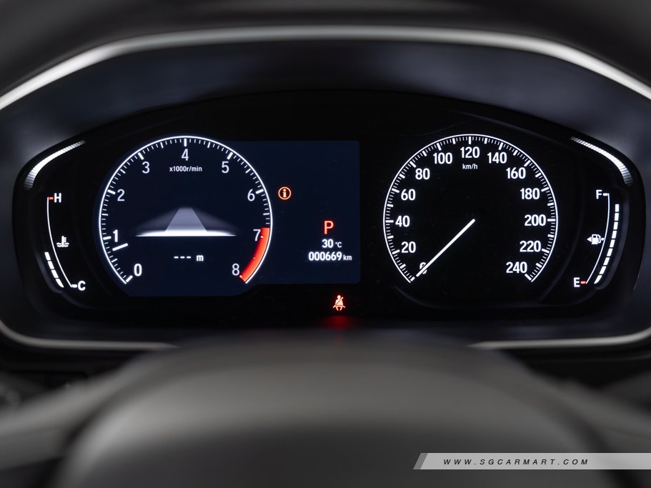 https://i.i-sgcm.com/new_cars/cars/12864/12864_g31
