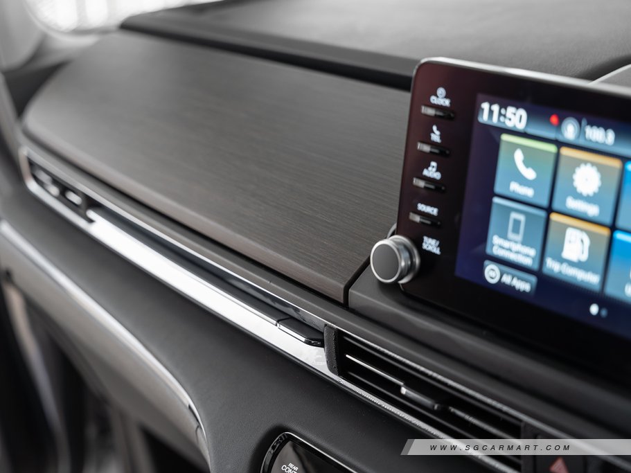 https://i.i-sgcm.com/new_cars/cars/12864/12864_g37