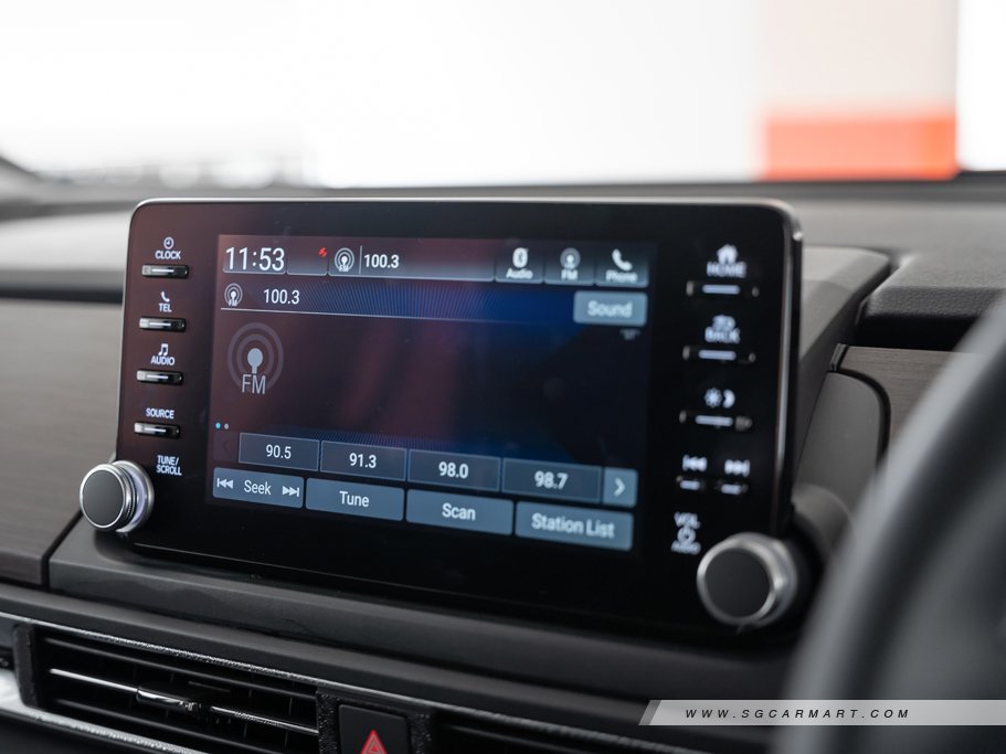 https://i.i-sgcm.com/new_cars/cars/12864/12864_g40