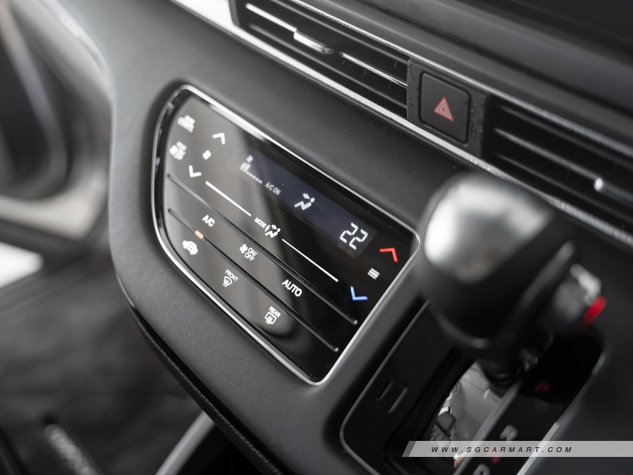 https://i.i-sgcm.com/new_cars/cars/12864/12864_g44