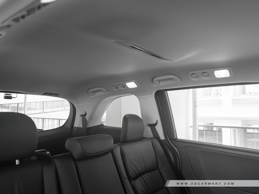 https://i.i-sgcm.com/new_cars/cars/12864/12864_g51
