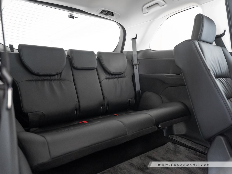 https://i.i-sgcm.com/new_cars/cars/12864/12864_g54