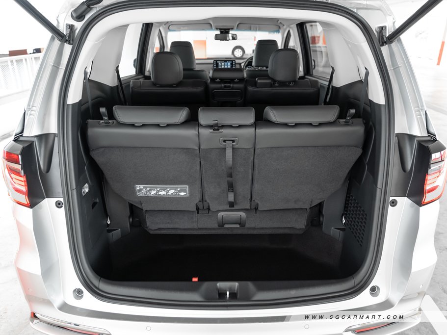 https://i.i-sgcm.com/new_cars/cars/12864/12864_g58