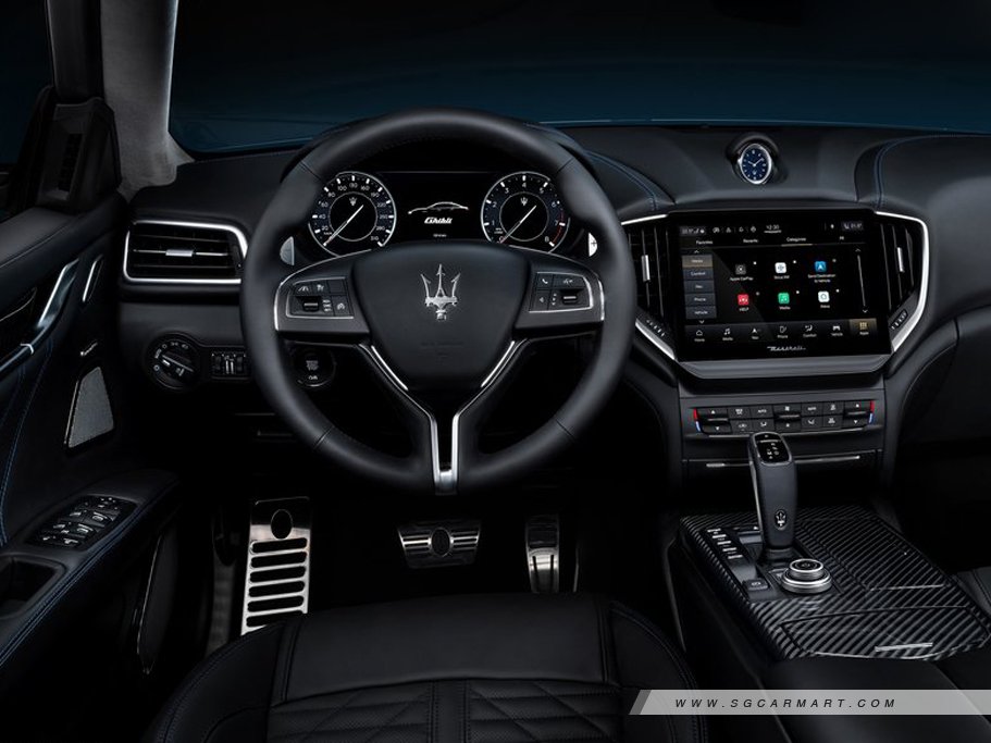 https://i.i-sgcm.com/new_cars/cars/12866/12866_g12