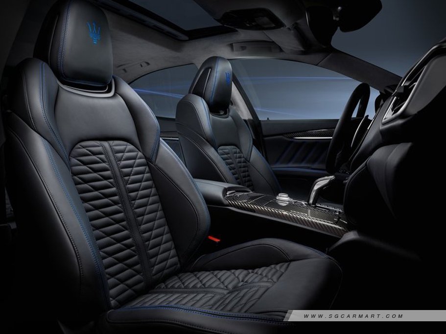 https://i.i-sgcm.com/new_cars/cars/12866/12866_g13