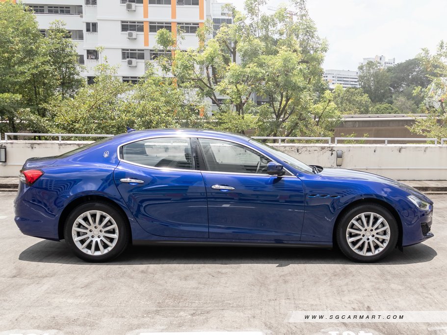 https://i.i-sgcm.com/new_cars/cars/12866/12866_g21