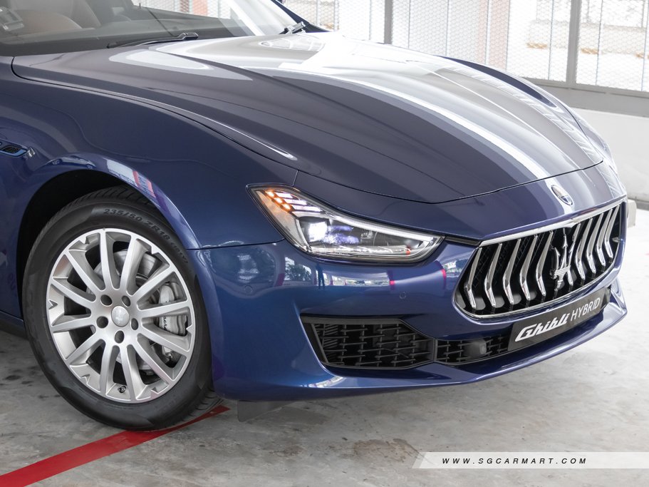 https://i.i-sgcm.com/new_cars/cars/12866/12866_g23