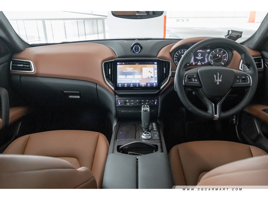 https://i.i-sgcm.com/new_cars/cars/12866/12866_g30