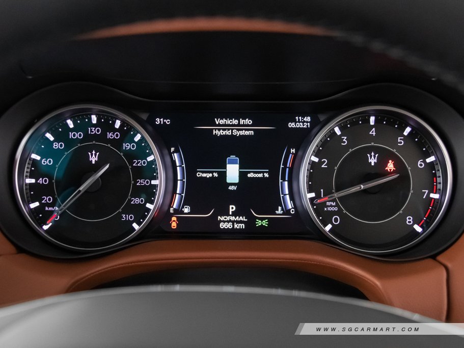 https://i.i-sgcm.com/new_cars/cars/12866/12866_g32