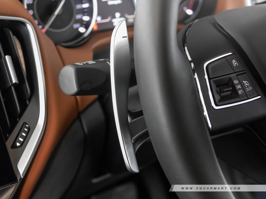 https://i.i-sgcm.com/new_cars/cars/12866/12866_g37