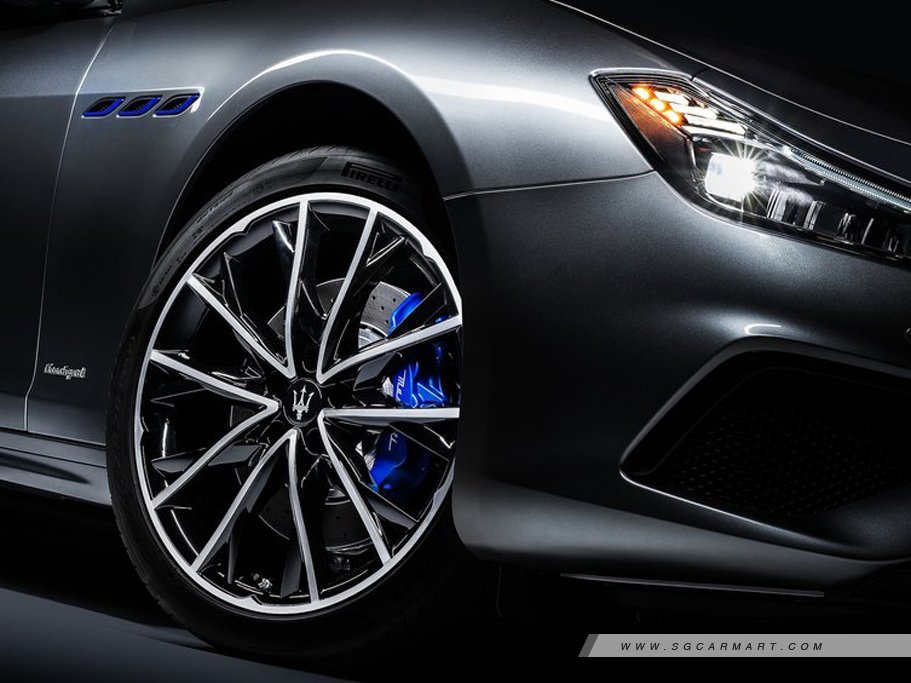 https://i.i-sgcm.com/new_cars/cars/12866/12866_g9