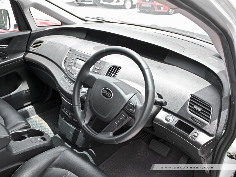 https://i.i-sgcm.com/new_cars/cars/12871/12871_g5