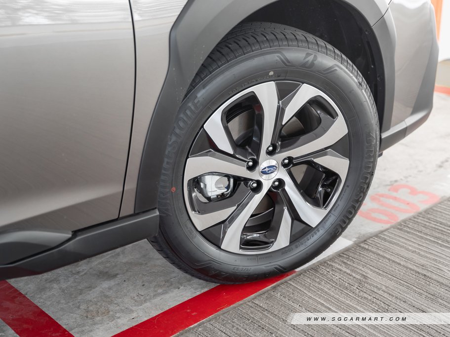 https://i.i-sgcm.com/new_cars/cars/12872/12872_g24