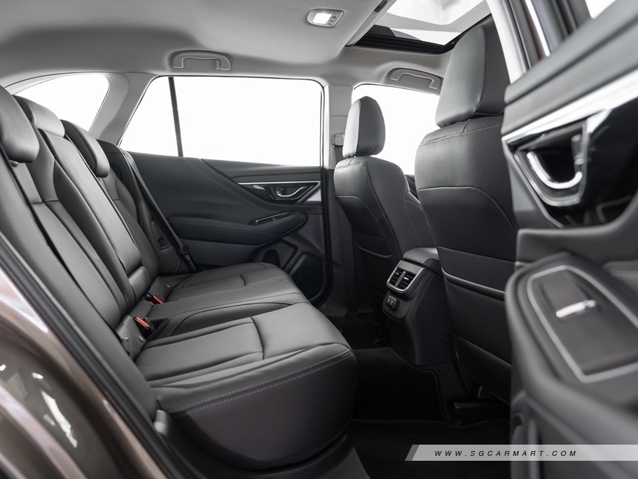 https://i.i-sgcm.com/new_cars/cars/12872/12872_g67