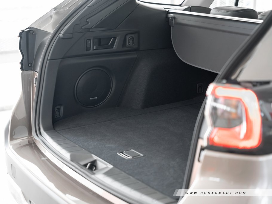 https://i.i-sgcm.com/new_cars/cars/12872/12872_g69