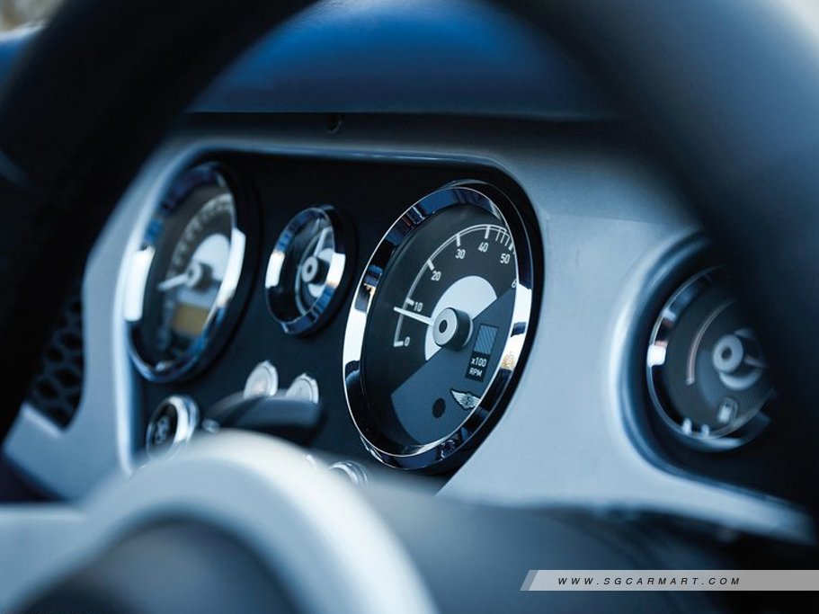 https://i.i-sgcm.com/new_cars/cars/12877/12877_g16
