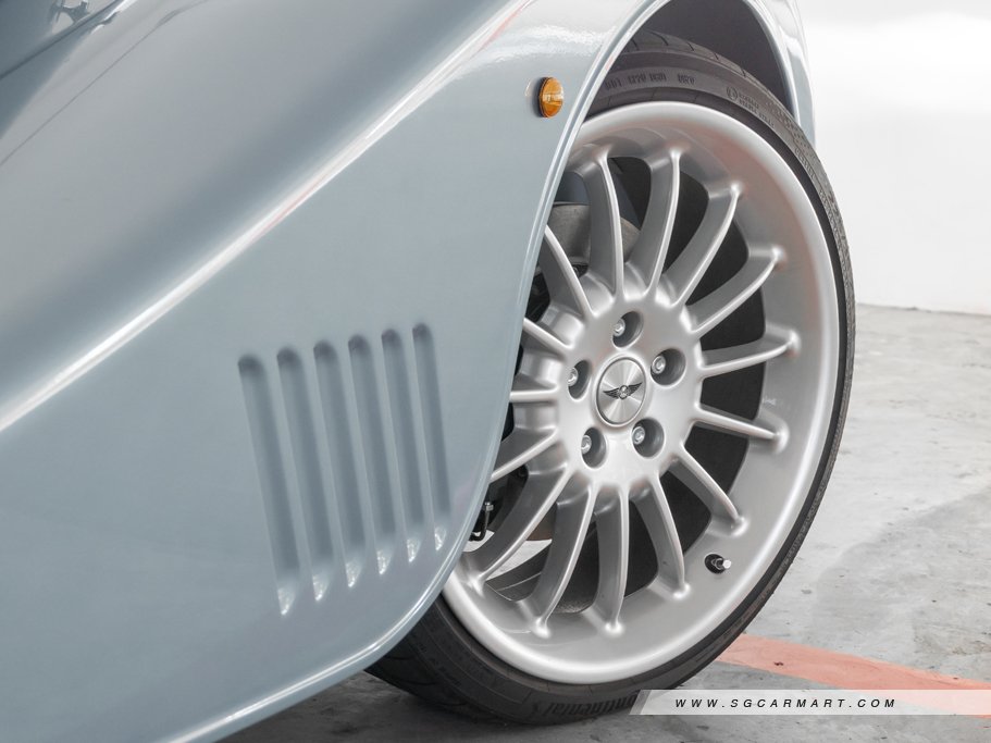 https://i.i-sgcm.com/new_cars/cars/12877/12877_g28