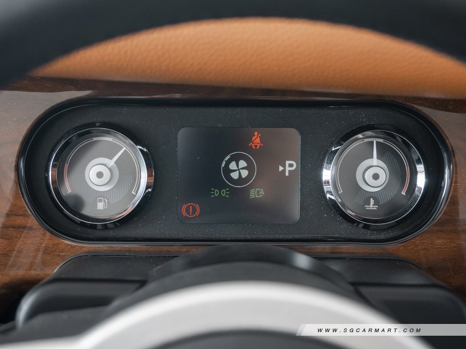 https://i.i-sgcm.com/new_cars/cars/12877/12877_g40