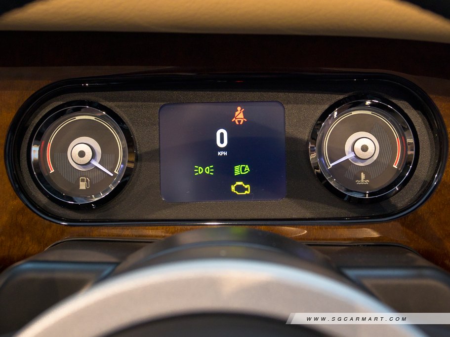 https://i.i-sgcm.com/new_cars/cars/12878/12878_g42