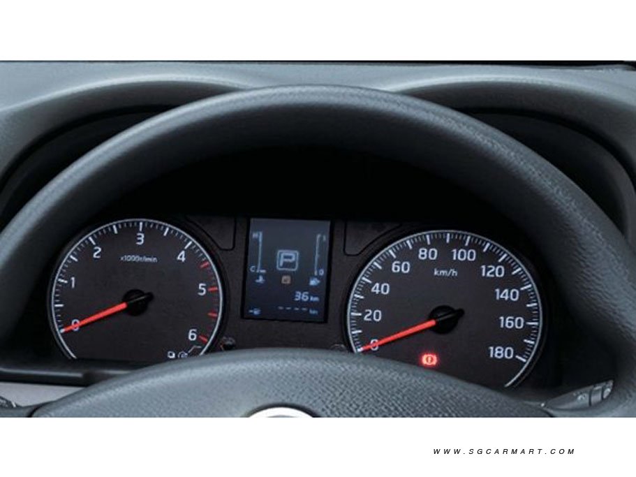 Nissan NV350 Petrol 9