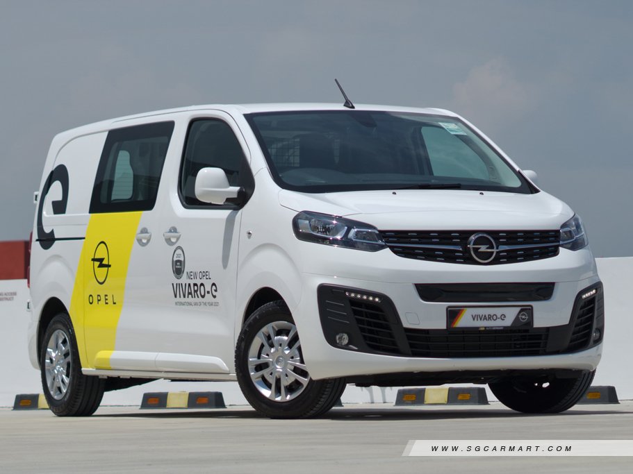 2020 Opel Vivaro-e  Driving, Interior, Exterior 