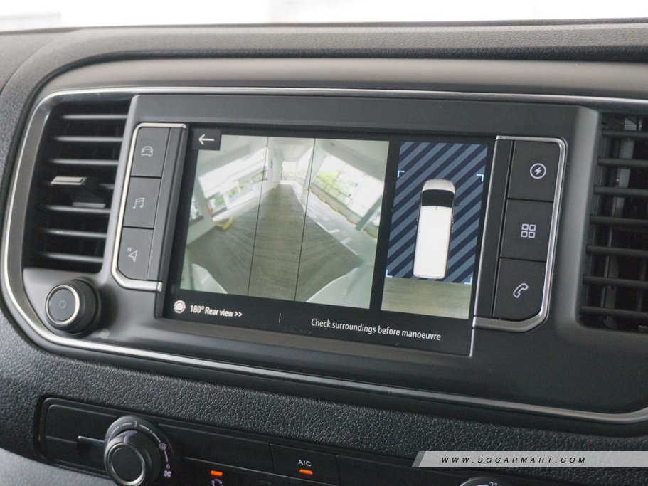 https://i.i-sgcm.com/new_cars/cars/12881/12881_g49