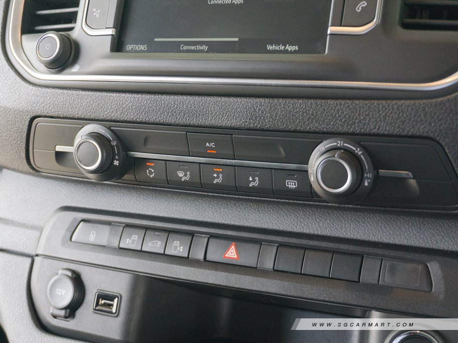 https://i.i-sgcm.com/new_cars/cars/12881/12881_g50