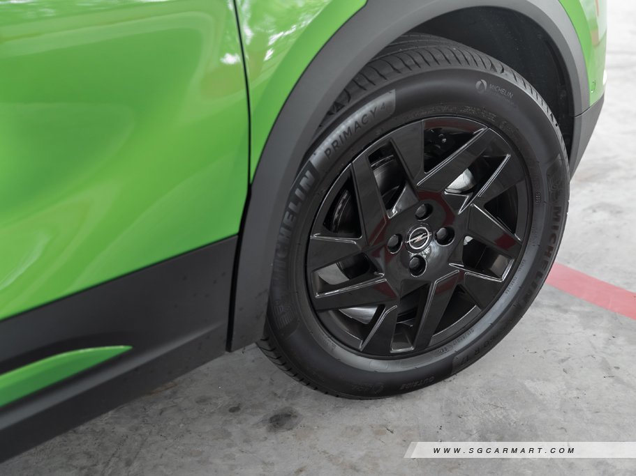 https://i.i-sgcm.com/new_cars/cars/12882/12882_g34