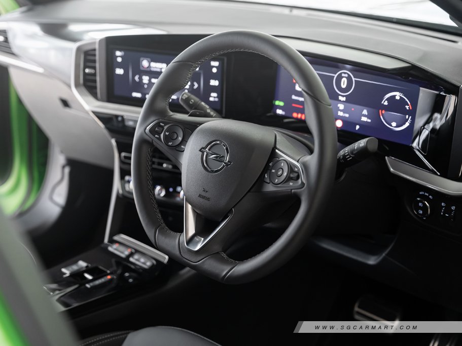 https://i.i-sgcm.com/new_cars/cars/12882/12882_g36