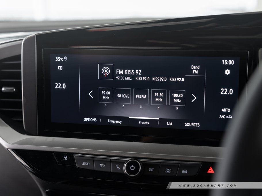 https://i.i-sgcm.com/new_cars/cars/12882/12882_g46