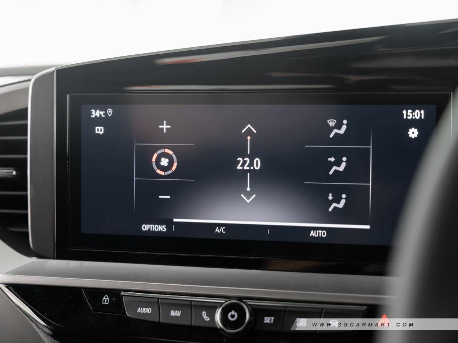 https://i.i-sgcm.com/new_cars/cars/12882/12882_g49