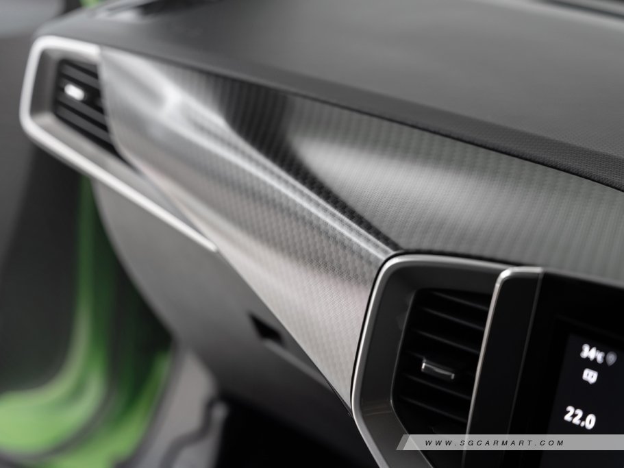 https://i.i-sgcm.com/new_cars/cars/12882/12882_g55