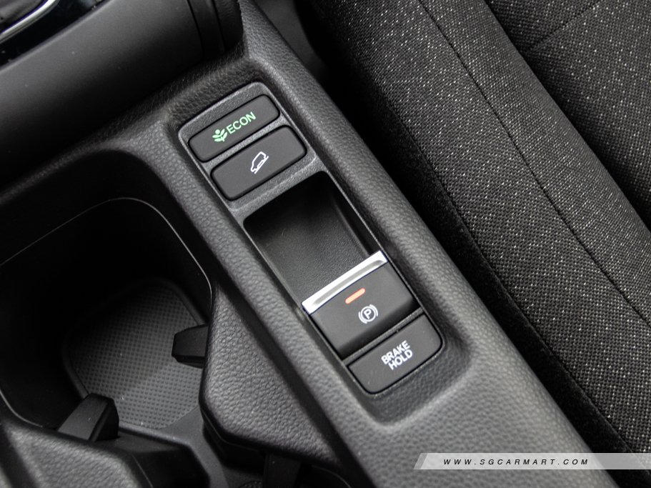 https://i.i-sgcm.com/new_cars/cars/12887/12887_g103