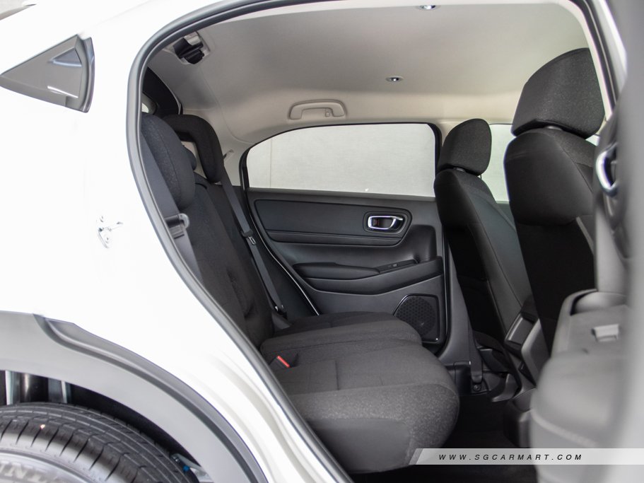 https://i.i-sgcm.com/new_cars/cars/12887/12887_g110