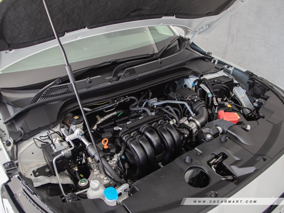 https://i.i-sgcm.com/new_cars/cars/12887/12887_g112