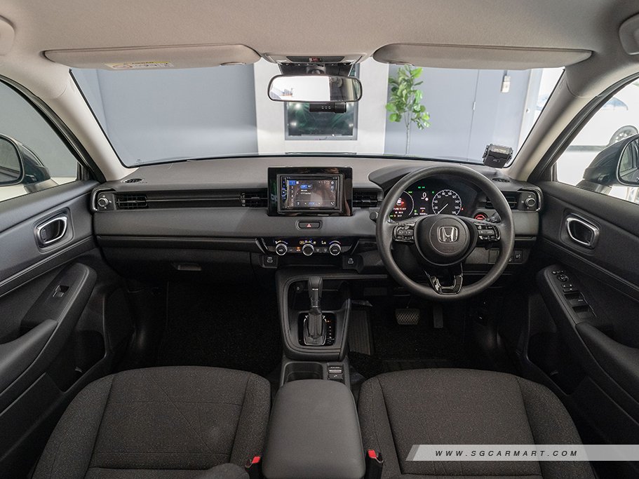 https://i.i-sgcm.com/new_cars/cars/12887/12887_g124