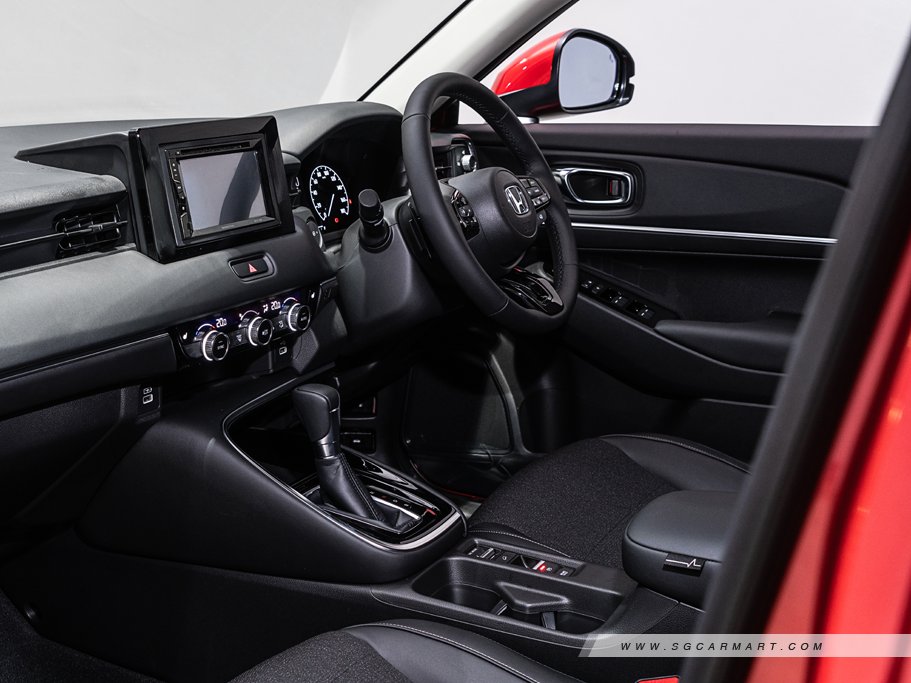 https://i.i-sgcm.com/new_cars/cars/12887/12887_g67