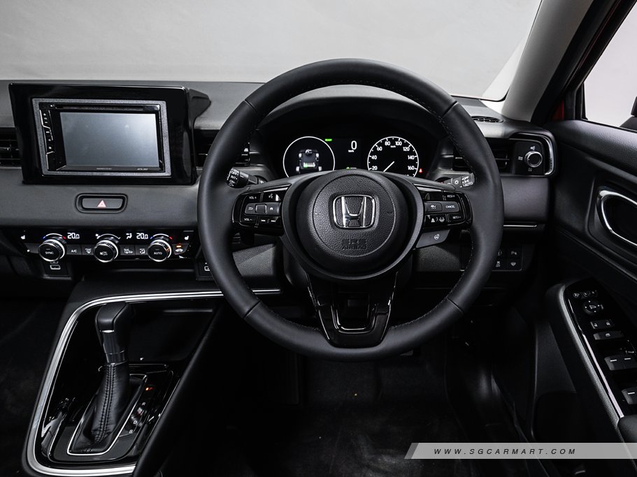 https://i.i-sgcm.com/new_cars/cars/12887/12887_g70