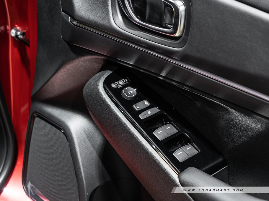 https://i.i-sgcm.com/new_cars/cars/12887/12887_g82